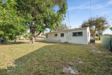 141 E Commercial Boulevard Oakland Park FL 33334