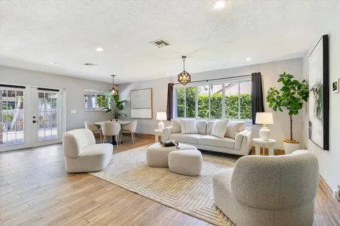 19321 NW 10th Street Pembroke Pines FL 33029
