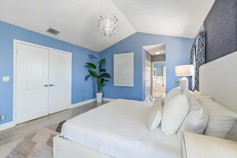 19321 NW 10th Street Pembroke Pines FL 33029