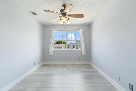 19321 NW 10th Street Pembroke Pines FL 33029
