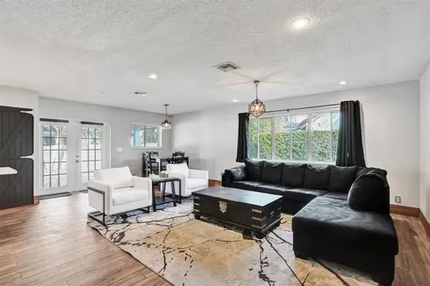 19321 NW 10th Street Pembroke Pines FL 33029