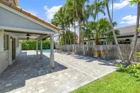 19321 NW 10th Street Pembroke Pines FL 33029