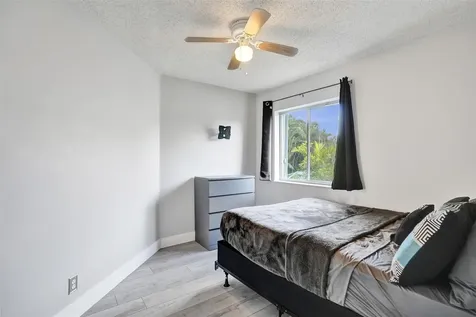 19321 NW 10th Street Pembroke Pines FL 33029