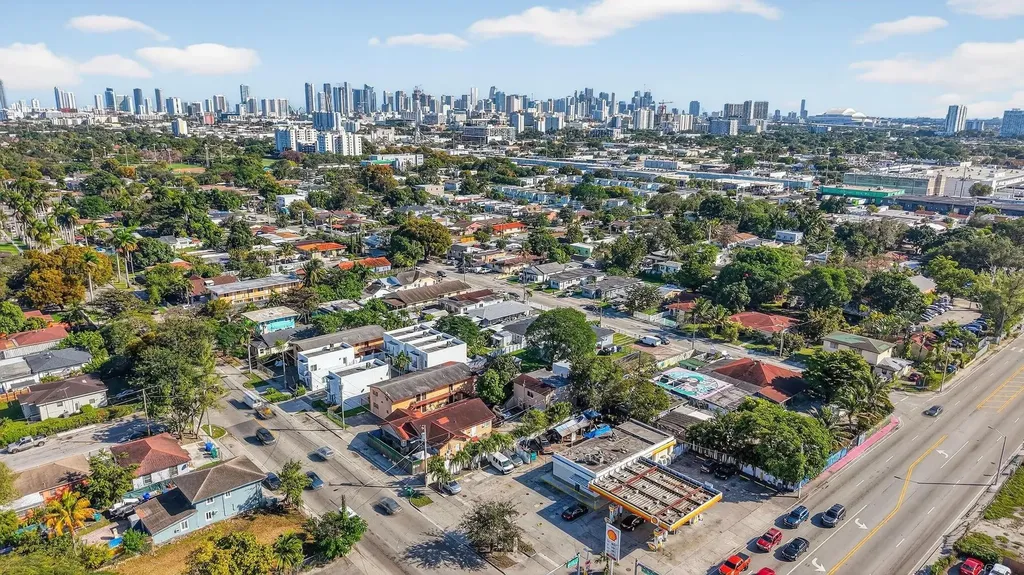 2168 NW 28 Street Miami FL 33142