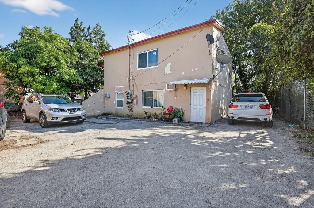 2168 NW 28 Street Miami FL 33142