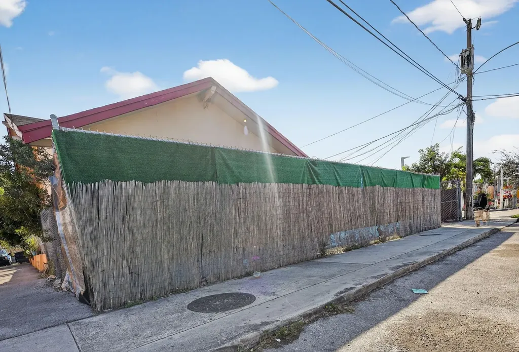 2168 NW 28 Street Miami FL 33142