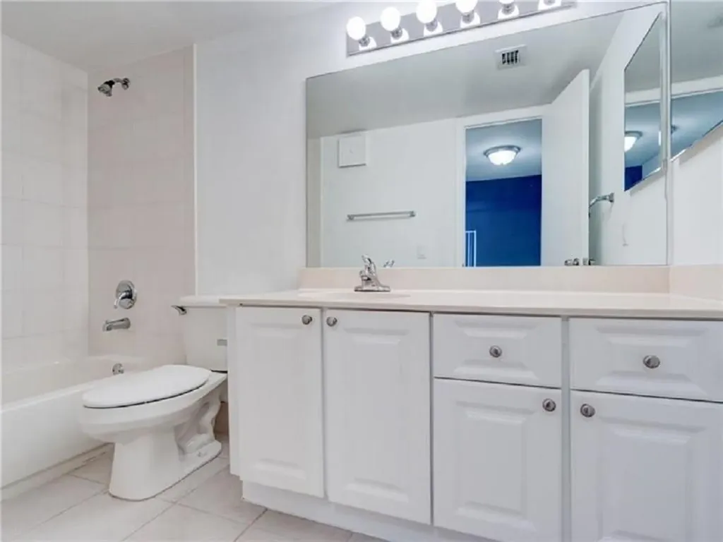 701 N Pine Island Road Plantation FL 33324