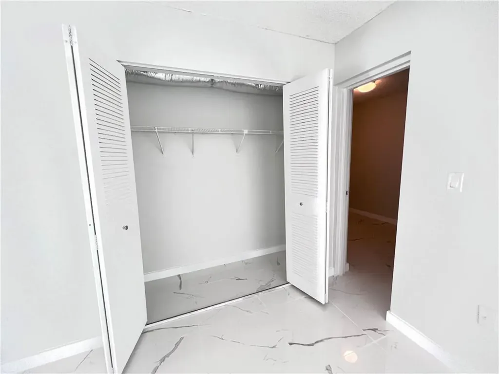 701 N Pine Island Road Plantation FL 33324