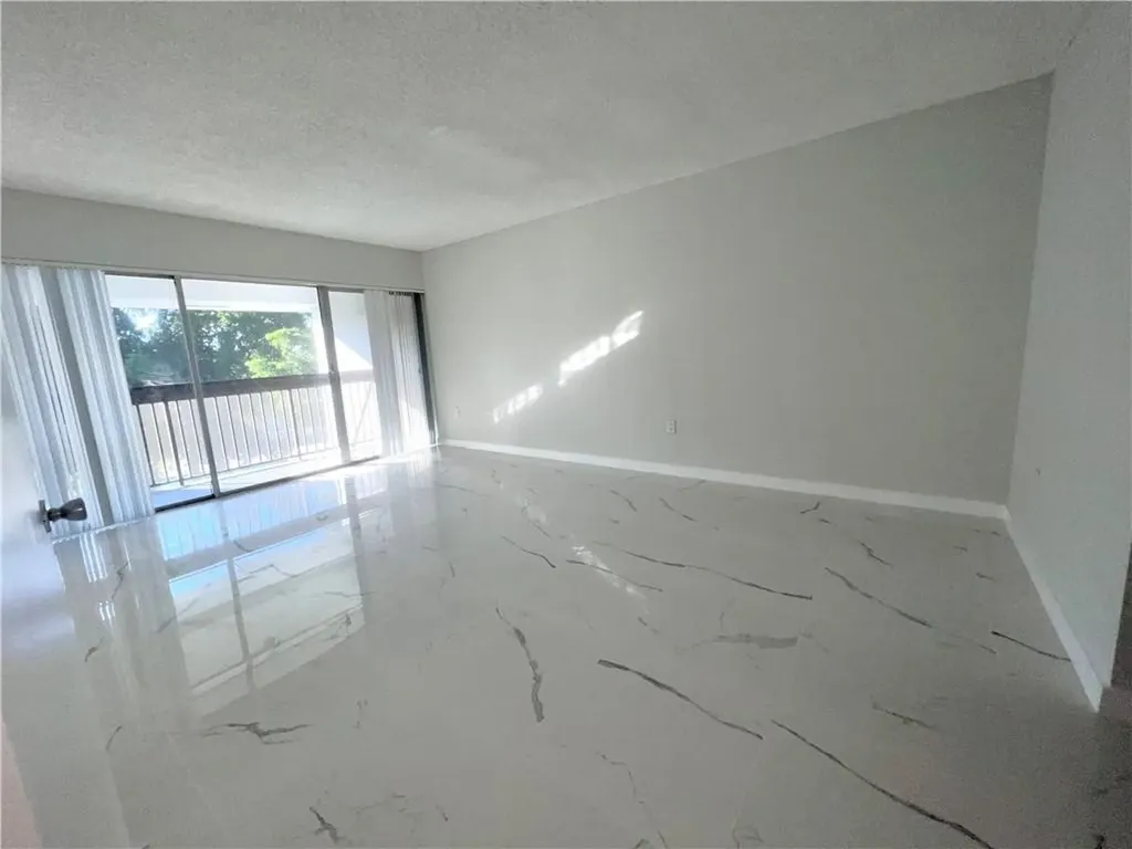 701 N Pine Island Road Plantation FL 33324