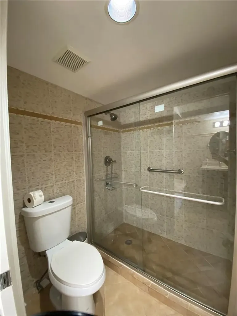 3500 Mystic Pointe Drive Aventura FL 33180