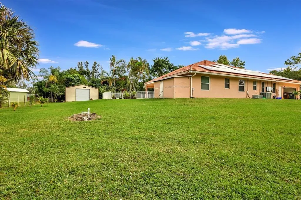 13577 52nd Court West Palm Beach FL 33411