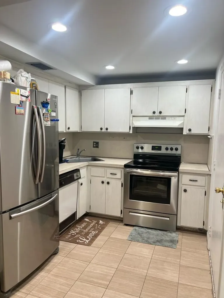 4000 N Hills Drive Hollywood FL 33021