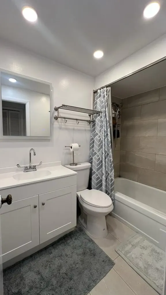 4000 N Hills Drive Hollywood FL 33021