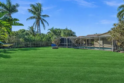 895 NW 87th Avenue Coral Springs FL 33071