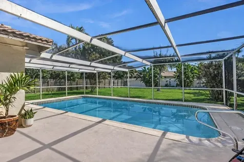 895 NW 87th Avenue Coral Springs FL 33071
