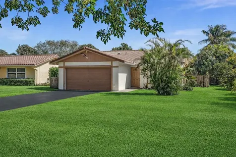 895 NW 87th Avenue Coral Springs FL 33071