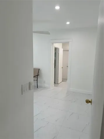 421 NE 21st Court Wilton Manors FL 33305