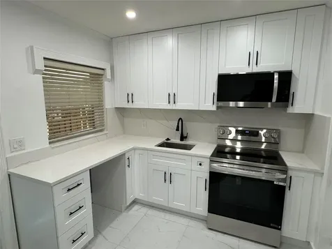 421 NE 21st Court Wilton Manors FL 33305