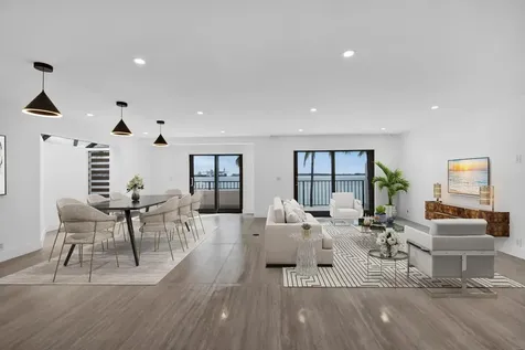 520 E Brickell Key Drive Miami FL 33131