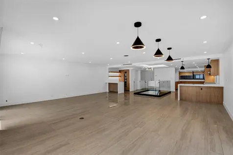 520 E Brickell Key Drive Miami FL 33131