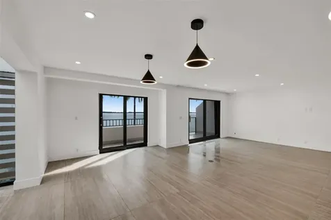 520 E Brickell Key Drive Miami FL 33131