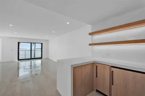 520 E Brickell Key Drive Miami FL 33131