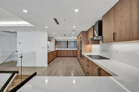 520 E Brickell Key Drive Miami FL 33131