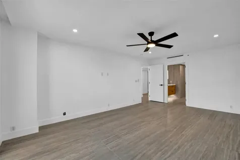 520 E Brickell Key Drive Miami FL 33131
