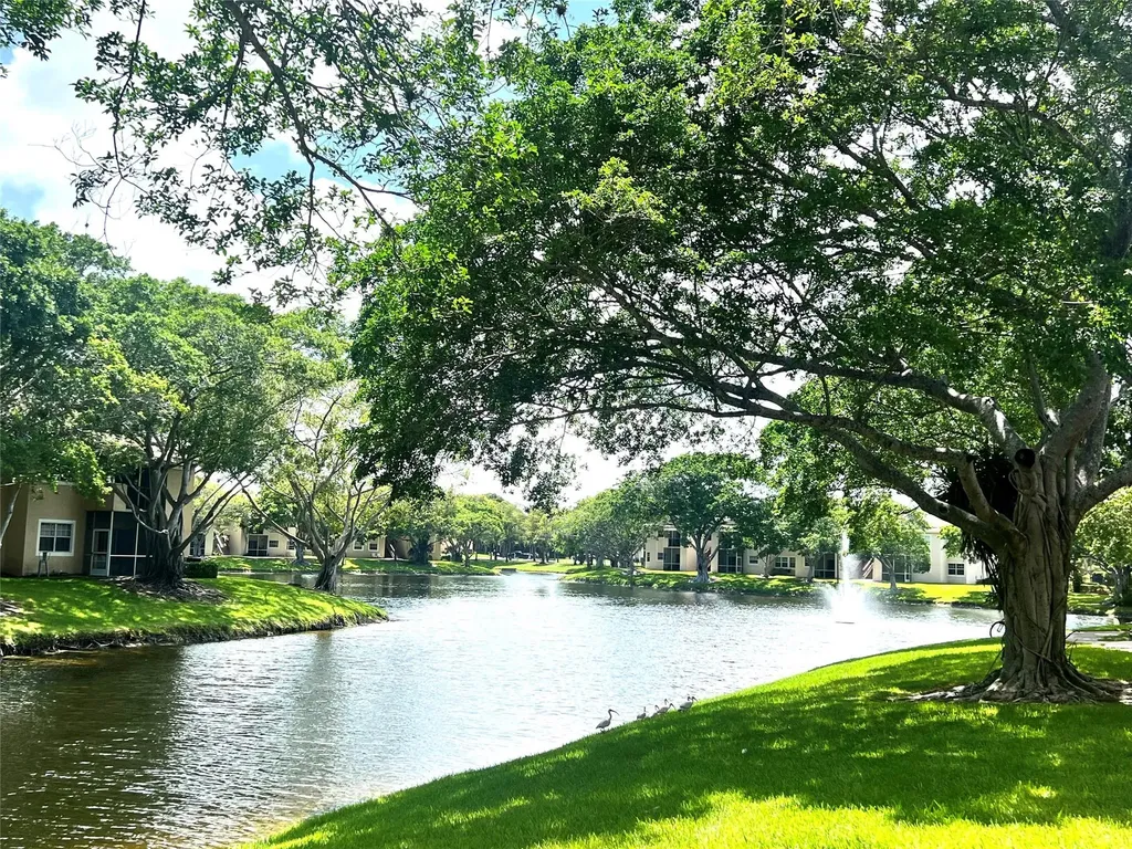 640 Cypress Club Way Deerfield Beach FL 33064