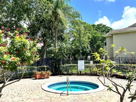 640 Cypress Club Way Deerfield Beach FL 33064
