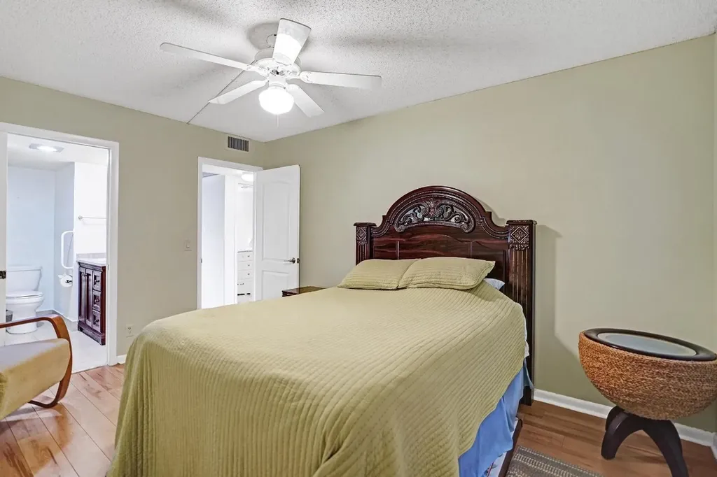 1005 Lincoln A Boca Raton FL 33434