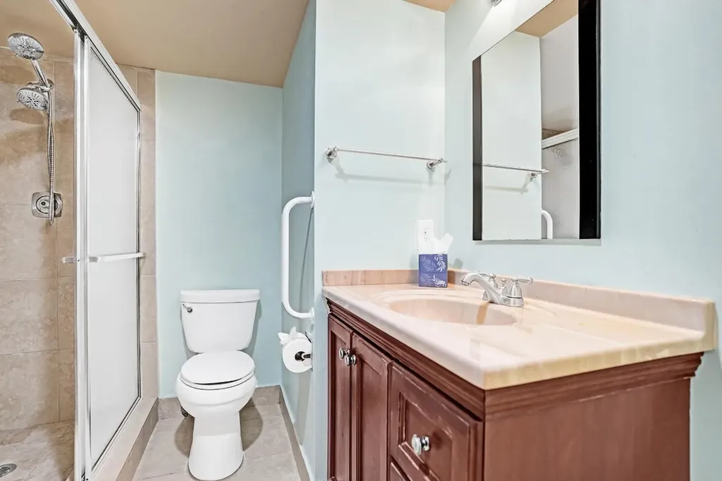 1005 Lincoln A Boca Raton FL 33434