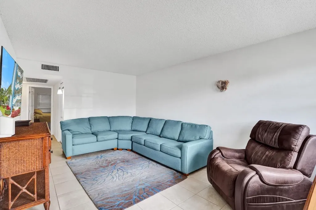 1005 Lincoln A Boca Raton FL 33434