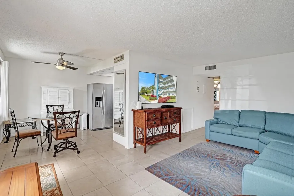 1005 Lincoln A Boca Raton FL 33434