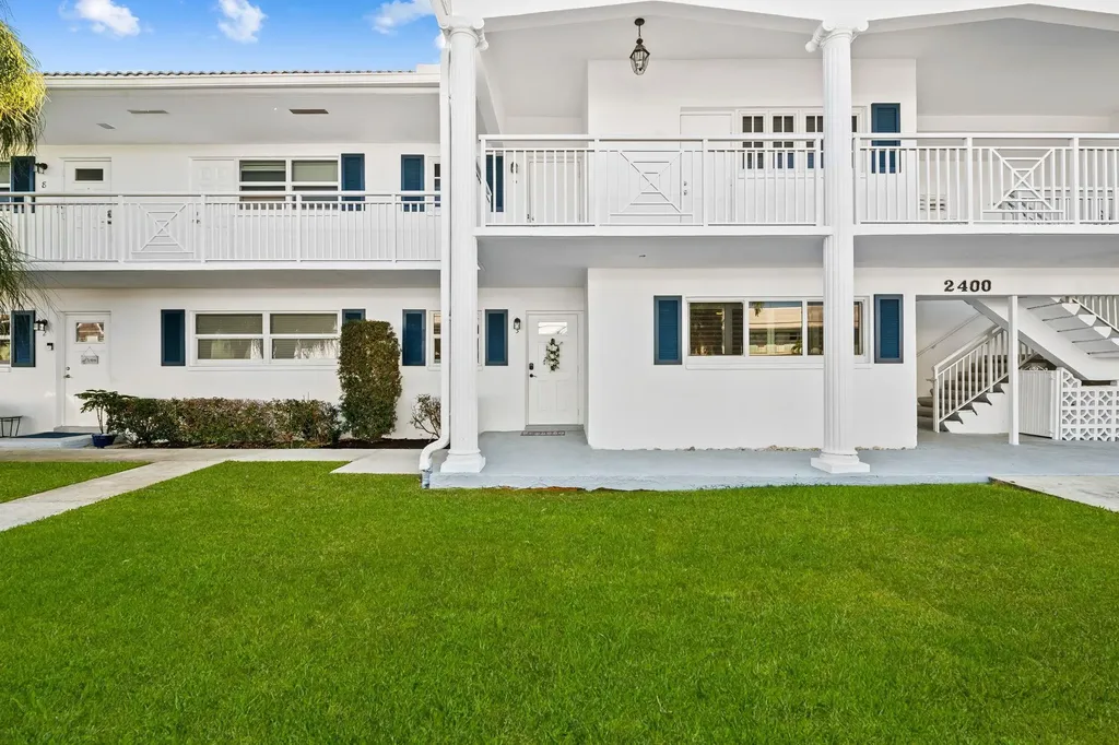 2400 NE 36th Street Lighthouse Point FL 33064