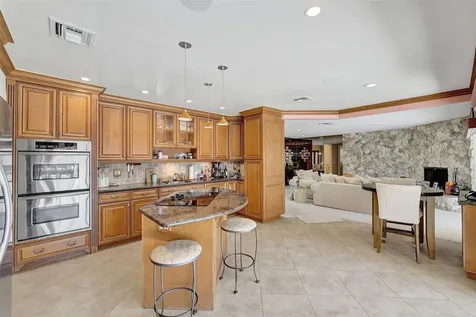 9600 Conch Shell Manor Plantation FL 33324