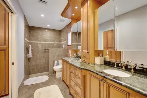 9600 Conch Shell Manor Plantation FL 33324
