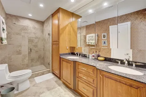 9600 Conch Shell Manor Plantation FL 33324