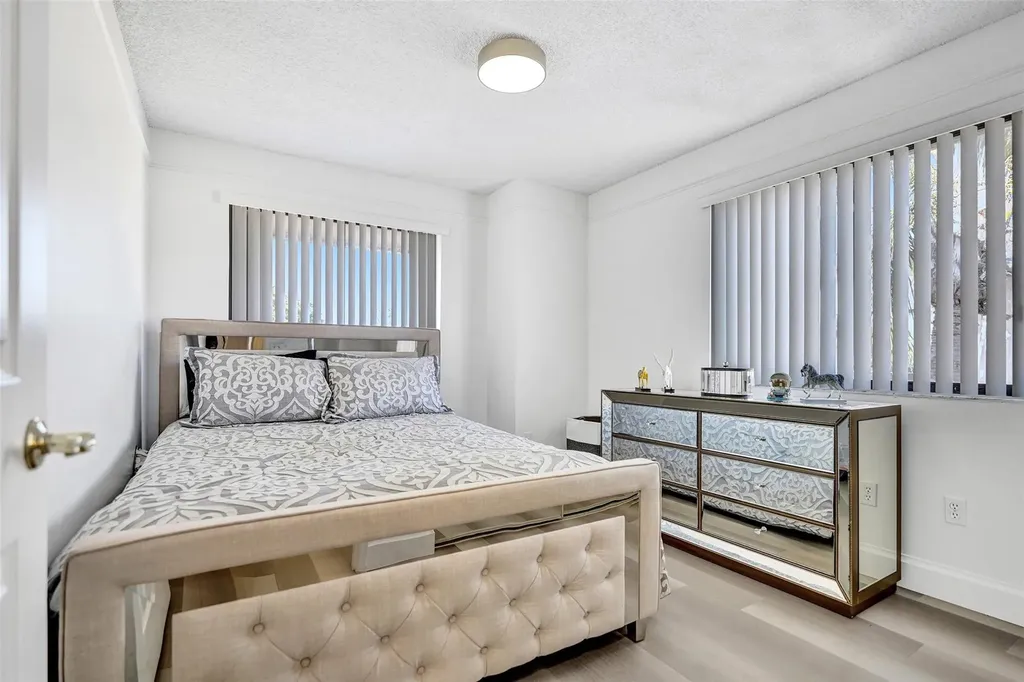 270 Captains Walk Delray Beach FL 33483