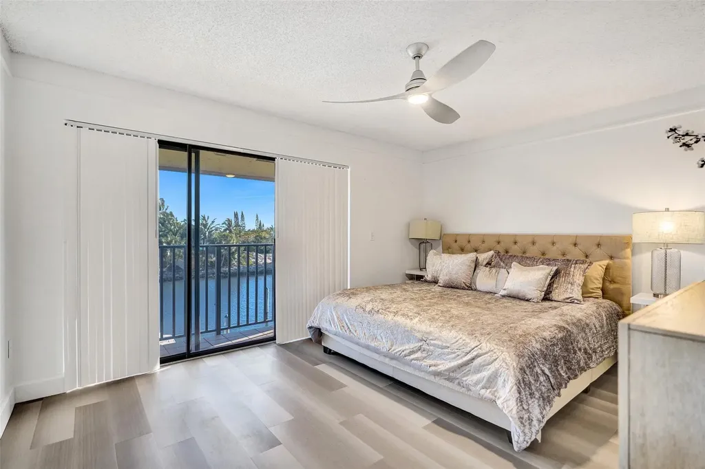270 Captains Walk Delray Beach FL 33483
