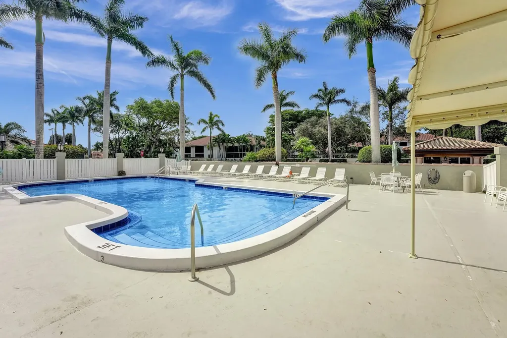 270 Captains Walk Delray Beach FL 33483