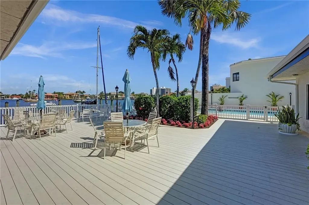 270 Captains Walk Delray Beach FL 33483