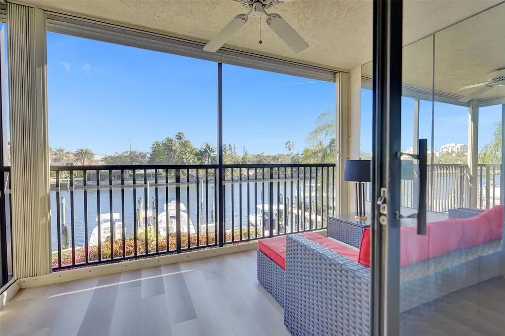 270 Captains Walk Delray Beach FL 33483