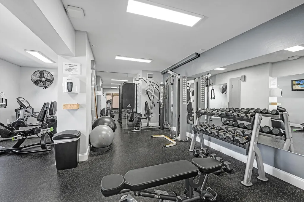 270 Captains Walk Delray Beach FL 33483