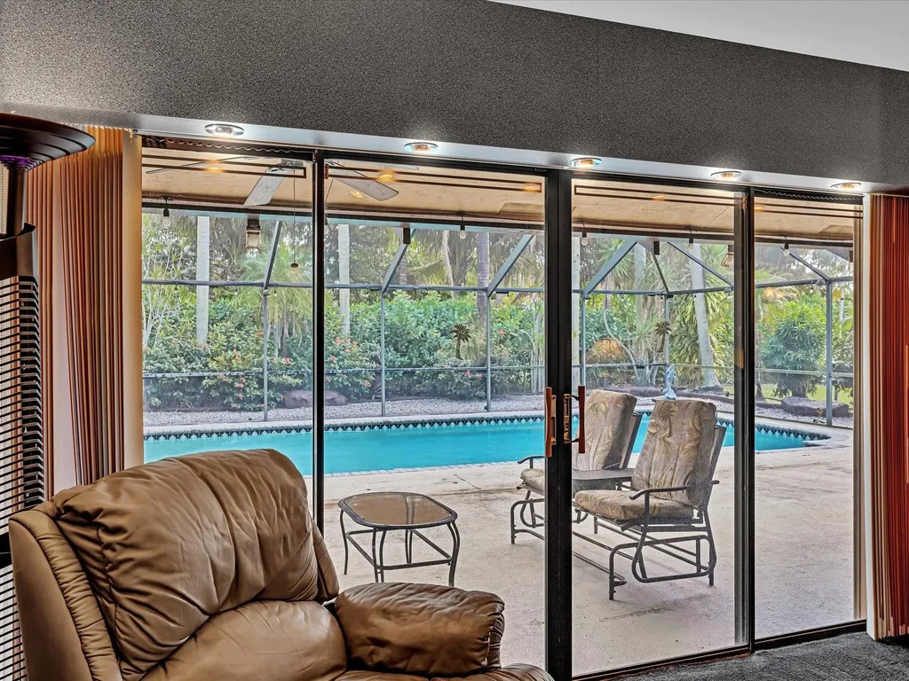 5355 N Springs Way Coral Springs FL 33076