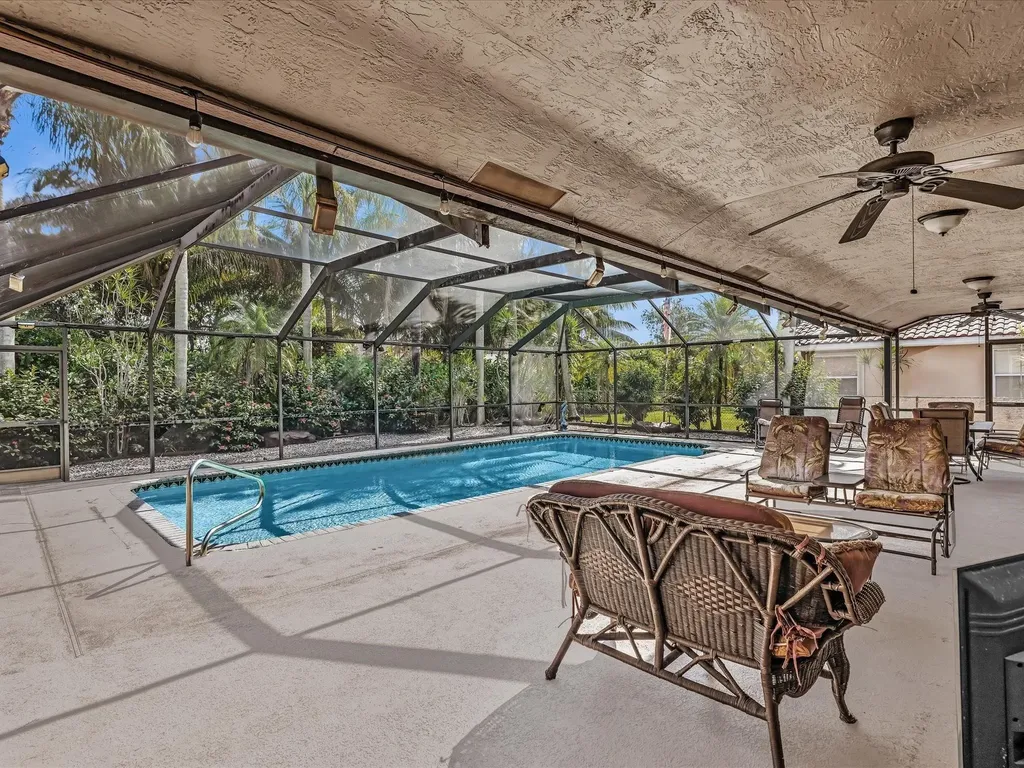 5355 N Springs Way Coral Springs FL 33076