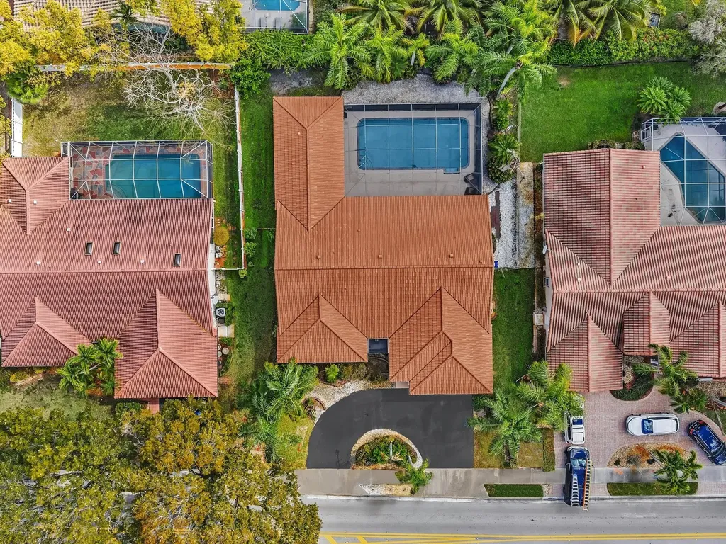 5355 N Springs Way Coral Springs FL 33076