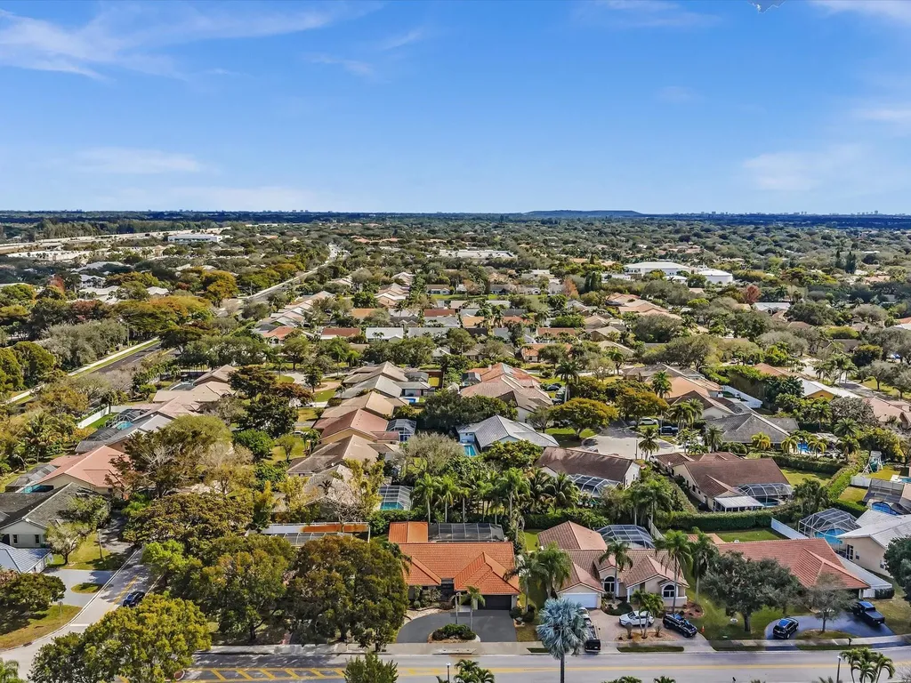 5355 N Springs Way Coral Springs FL 33076