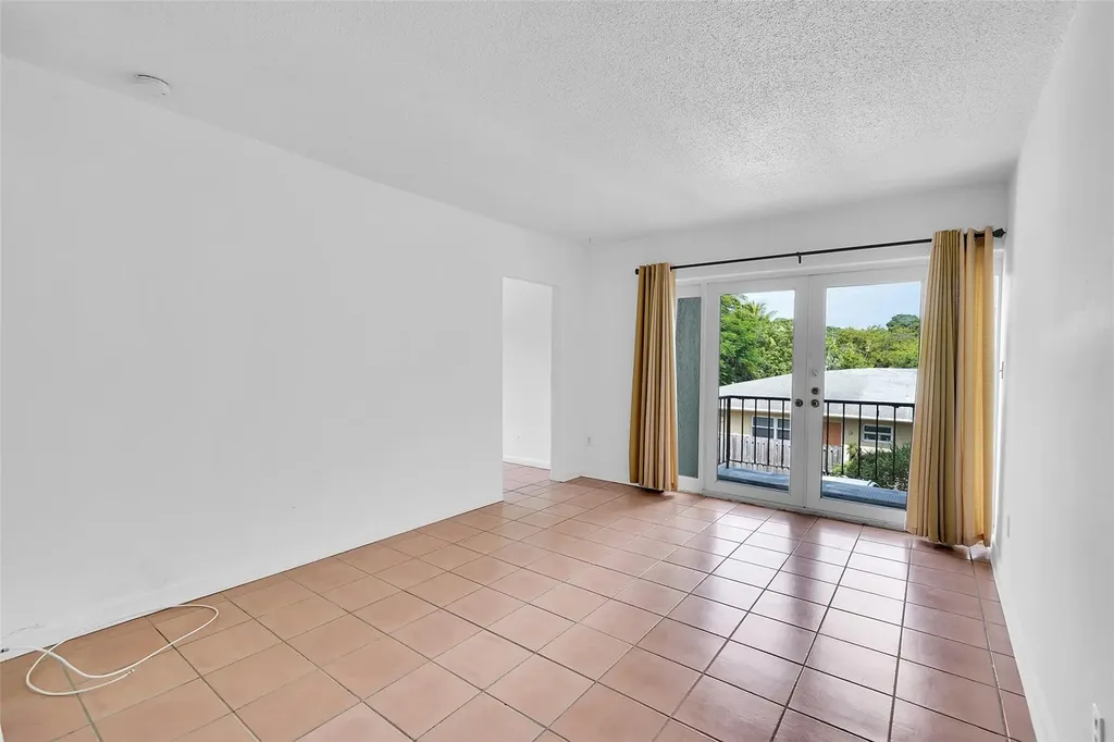1005 SW 15th Avenue Fort Lauderdale FL 33312
