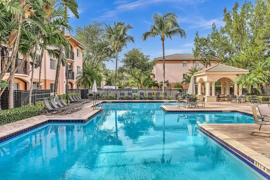 2131 SE 10th Avenue Fort Lauderdale FL 33316